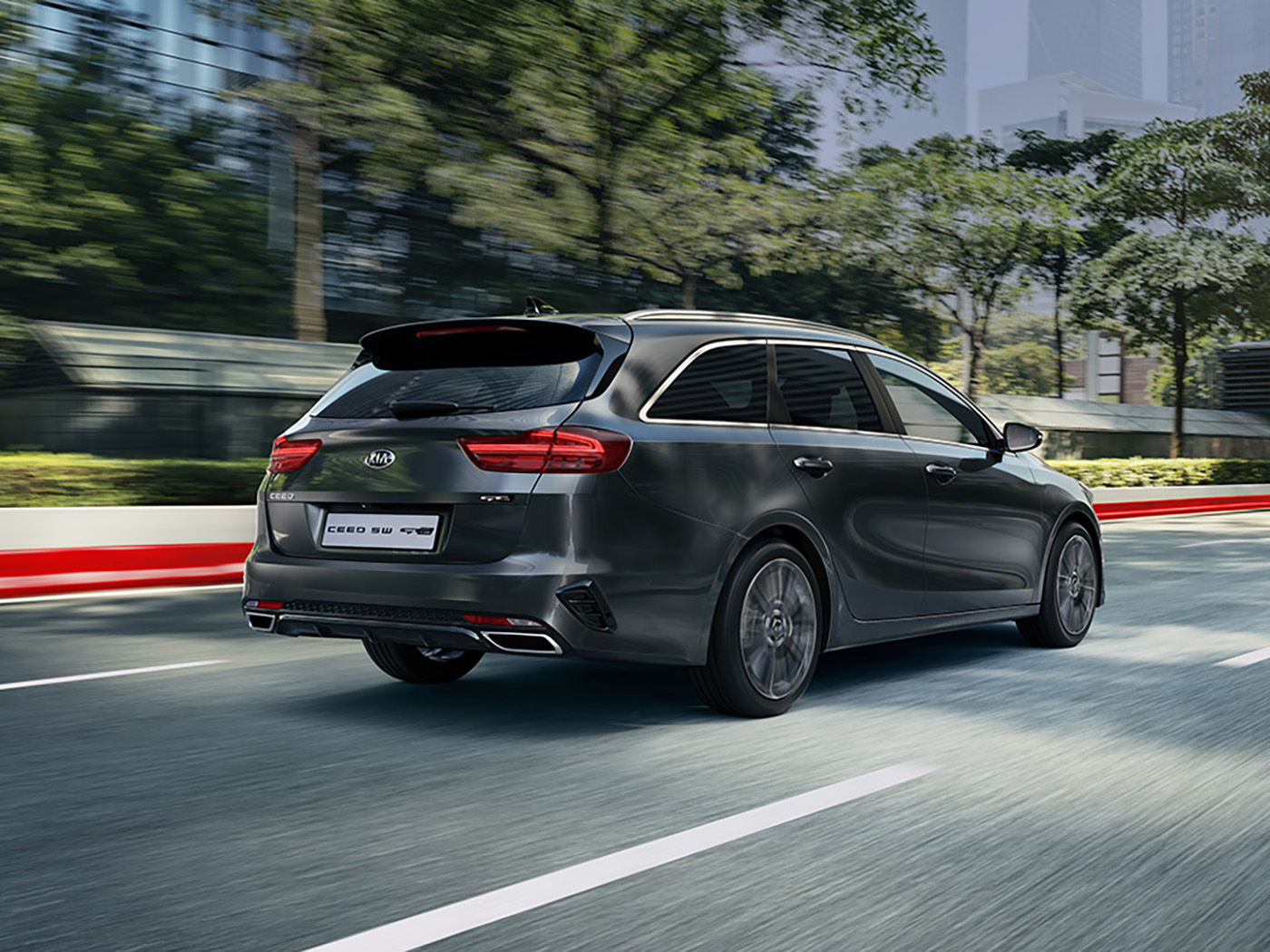 /img/cars/1637051601-exterior_kia_Ceed_SW_1.jpg