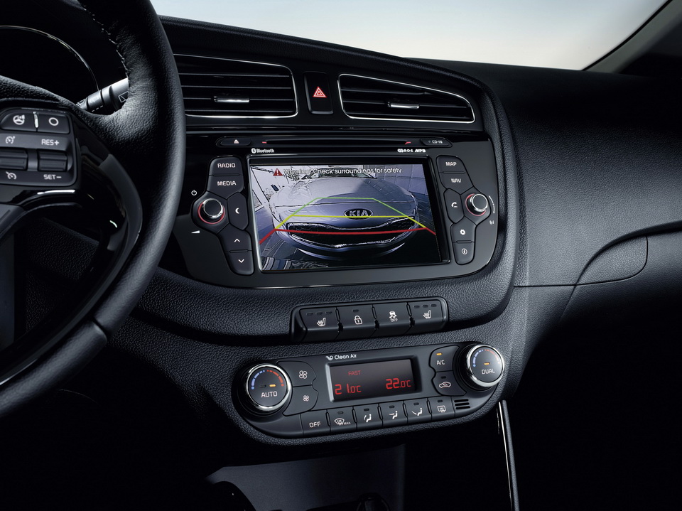 /img/cars/1637051602-interior_kia_Ceed_SW_3.jpg