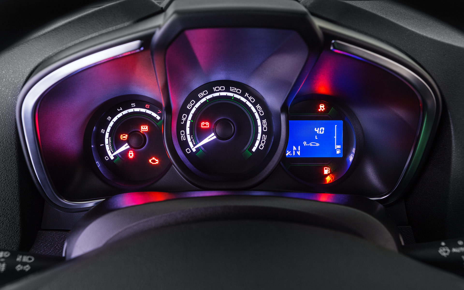 /img/cars/1637052420-interior_lada_XRAY_1.jpg
