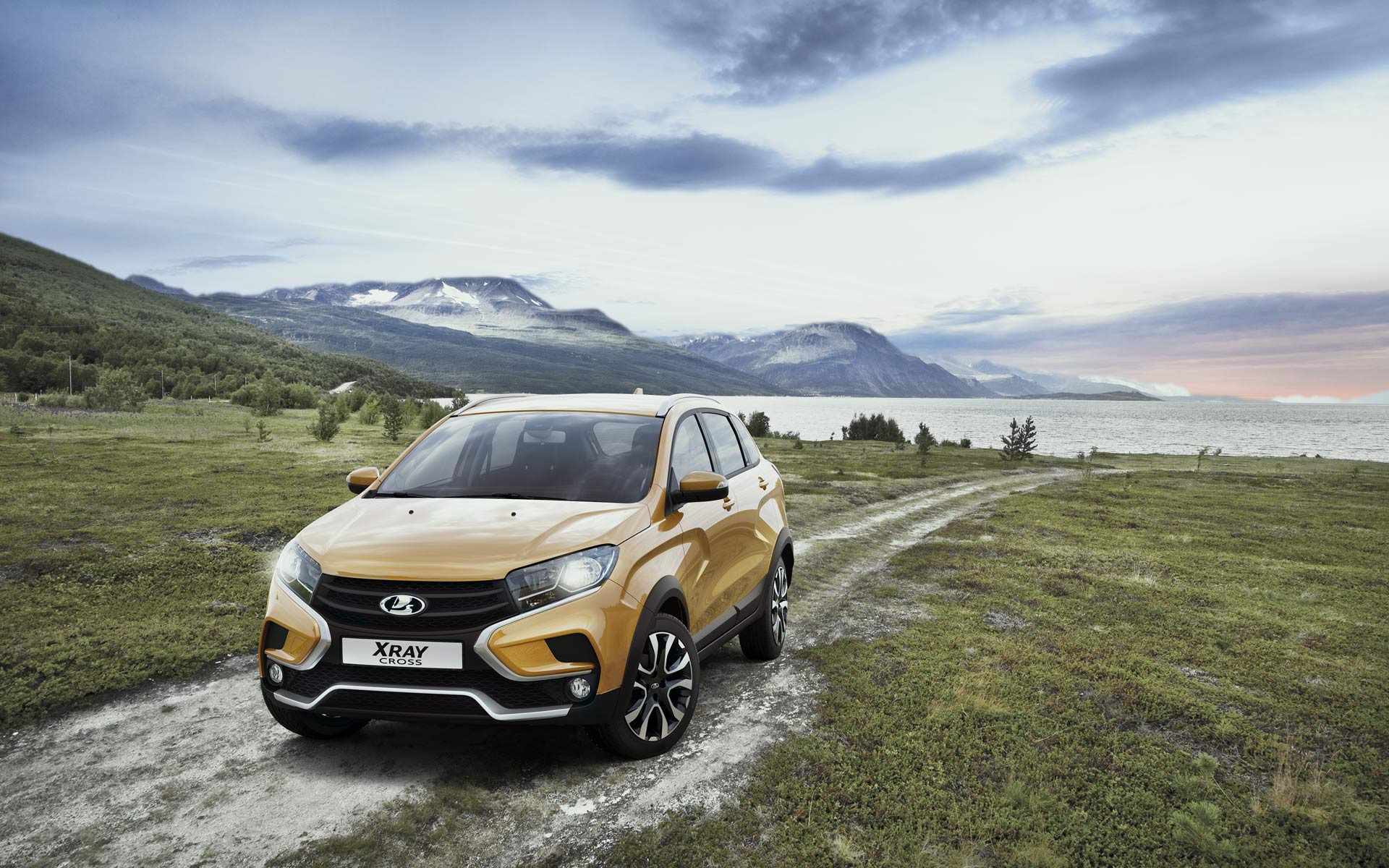 /img/cars/1637052445-exterior_lada_XRAY_Cross_17.jpg